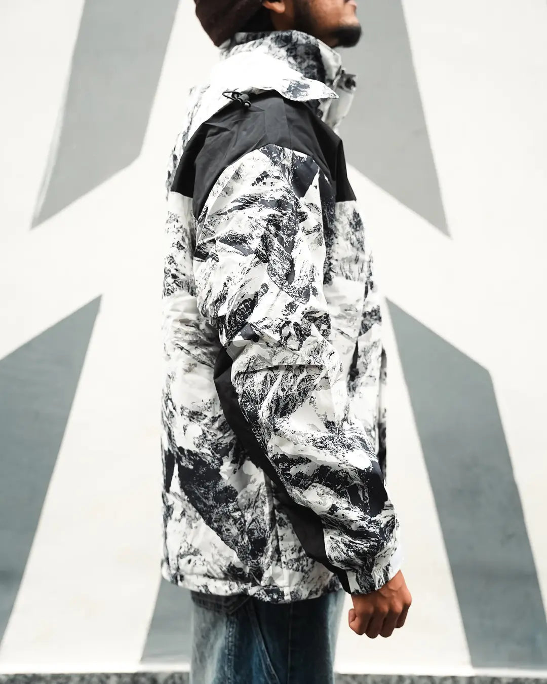 Snowy White Jacket - Unseen Fit